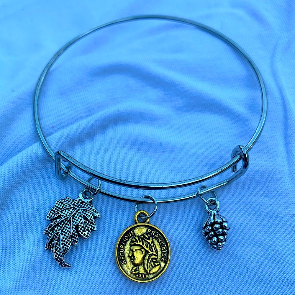Brand New! Handmade! Adjustable Charm Bangle Bracelet!